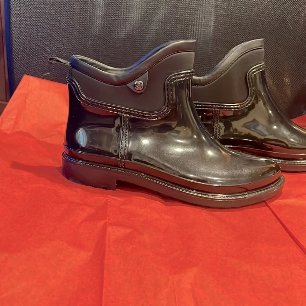Easy Spirit Martha Stewart Shiny Black Rain/Garden Boots